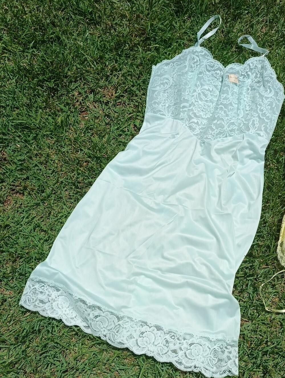 STUNNING, UNWORN, NWT MINT GREEN " VANITY FAIR" MYLON AND  LACE FULL SLIP! - Picture 16 of 16